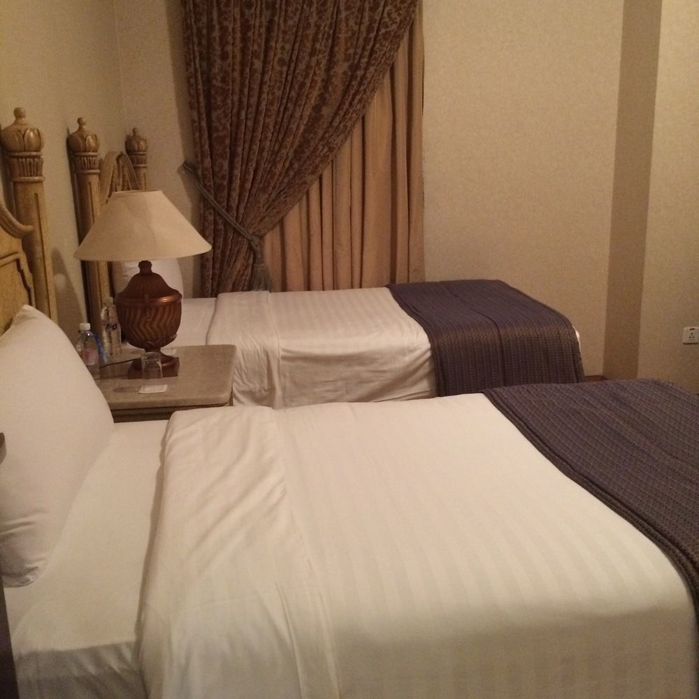 Amjad Royal Suites Hotel Jeddah Exterior photo