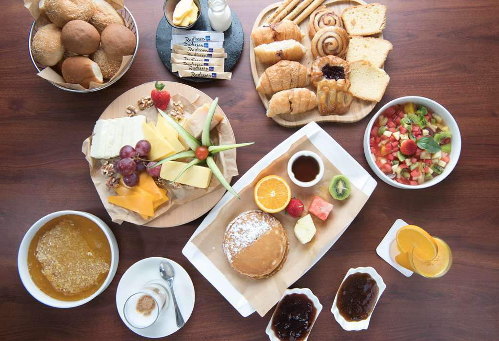 Amjad Royal Suites Hotel Jeddah Restaurant photo