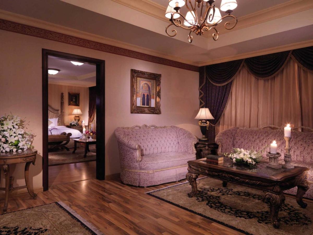 Amjad Royal Suites Hotel Jeddah Exterior photo