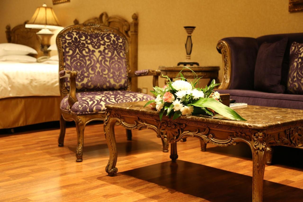 Amjad Royal Suites Hotel Jeddah Exterior photo